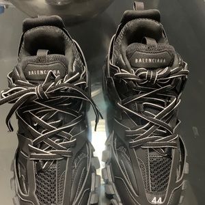 Balenciaga track